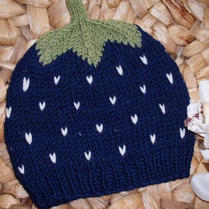 Blueberry hat - baby and children's hat made of 100% wool - in your desired size - hand-knitted