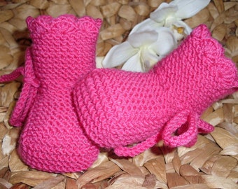 Babyschuhe aus 100% Wolle  - pink - handgestrickt