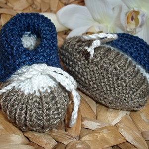 Baby shoes in taupe-white-dark blue 100% cotton hand-knitted image 4