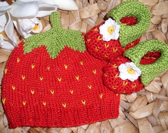 Set: Mütze+Schuhe "Erdbeeren" für Babies bis 4 Monate - pure cotton - Baumwolle