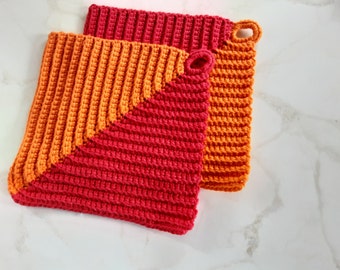 Zweifarbige Topflappen aus 100% Baumwolle - rot und orange - 2 Stück - mit Aufhänger - schnell lieferbar