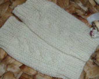 Baby-Beinstulpen mit Zopf in Wunschfarbe - 100% Wolle (Merino extra fine) - für 6-12 Monate - sofort lieferbar