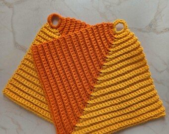 Two-tone potholders made of 100% cotton - orange and yellow - 2 pieces - with hanger - available immediately