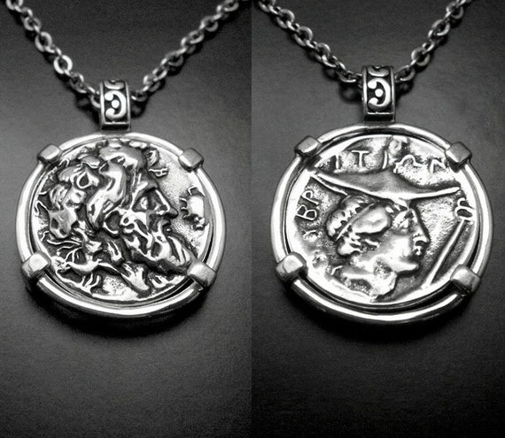Hermès Chaine D'Ancre Silver Chain Pendant Necklace at 1stDibs | chaine  d'ancre pendant, hermes chaine d'ancre necklace silver, hermes chaine  d'ancre pendant