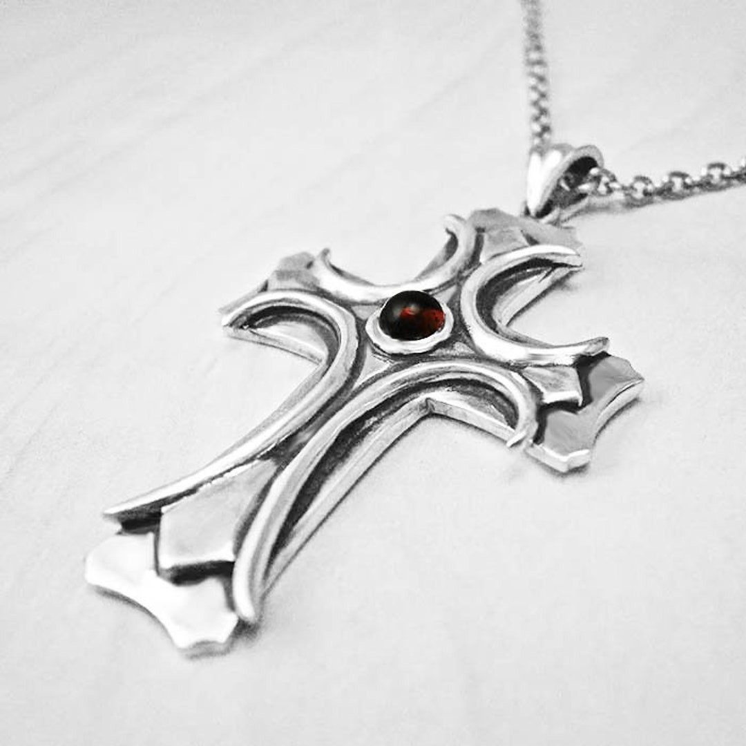 SILVER 950 GOTHIC CROSS CHAIN NECKLACE (FREE SIZE Silver): GOTHIC