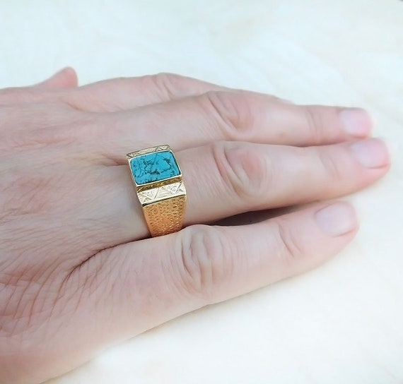 A. Dragsted - Copenhagen. 18k Gold Ring with Turquoise.