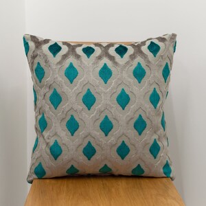 Aphrodite 3D Cut Velvet Cushion. Teal Blue and Silver Grey. Classic Diamond Trellis Design. 17x17" Square Cover.