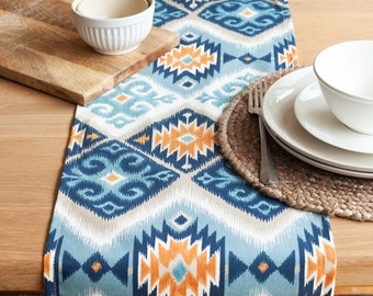 Chemin de table de style Navajo Kilim. Conception géométrique abstraite bleu sarcelle et orange. Disponible en deux tailles