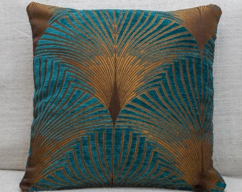 Art Deco ventilatorkussen. Wintertaling en goud. Luxe fluwelen chenille. Dubbelzijdige geometrische veerstijl. Vierkant kussen van 17 x 17 inch. Jaren '20 en '30 stijl