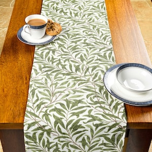 Caminho de Mesa de Tapeçaria Willow Branch em Verde. Estilo Clássico Vintage William Morris. Decoração de Mesa para Jantar. Disponível em Dois Tamanhos