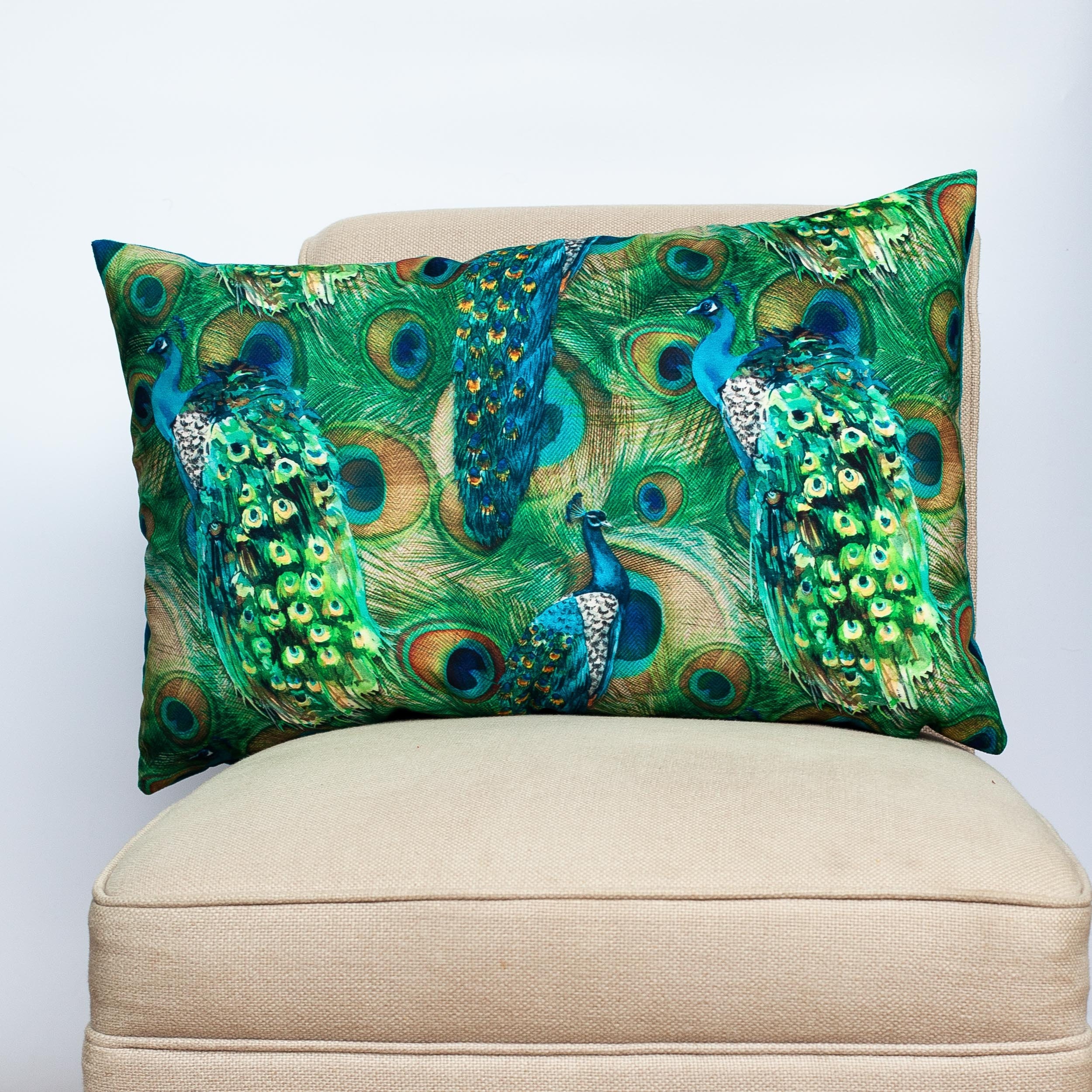 Cushion covers to top stop feathers coming through