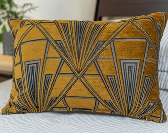 Art Deco Boudoirkussen. Geometrisch goud en zilver. Luxe fluwelen chenille. 43x30cm (17x12") dubbelzijdig. Kussen. Jaren '20 en '30 stijl.