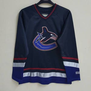BIGSALE Vtg NHL NFL Vancouver Canucks Ccm Hockey Jersey Women