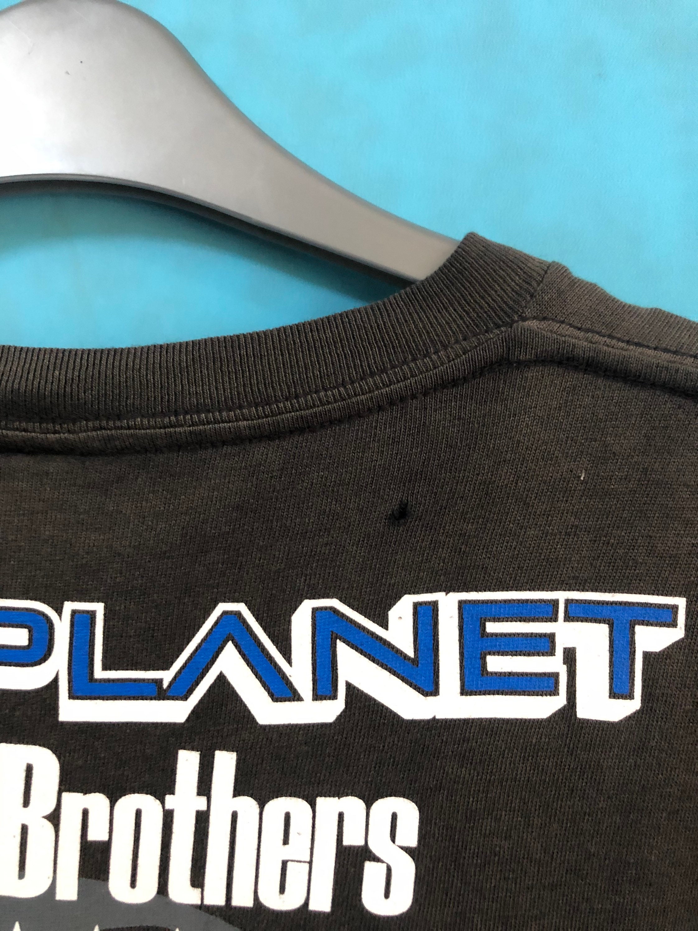SALE!! VTG J Soul Brothers Blue Planet Distress Shirt Medium #1002