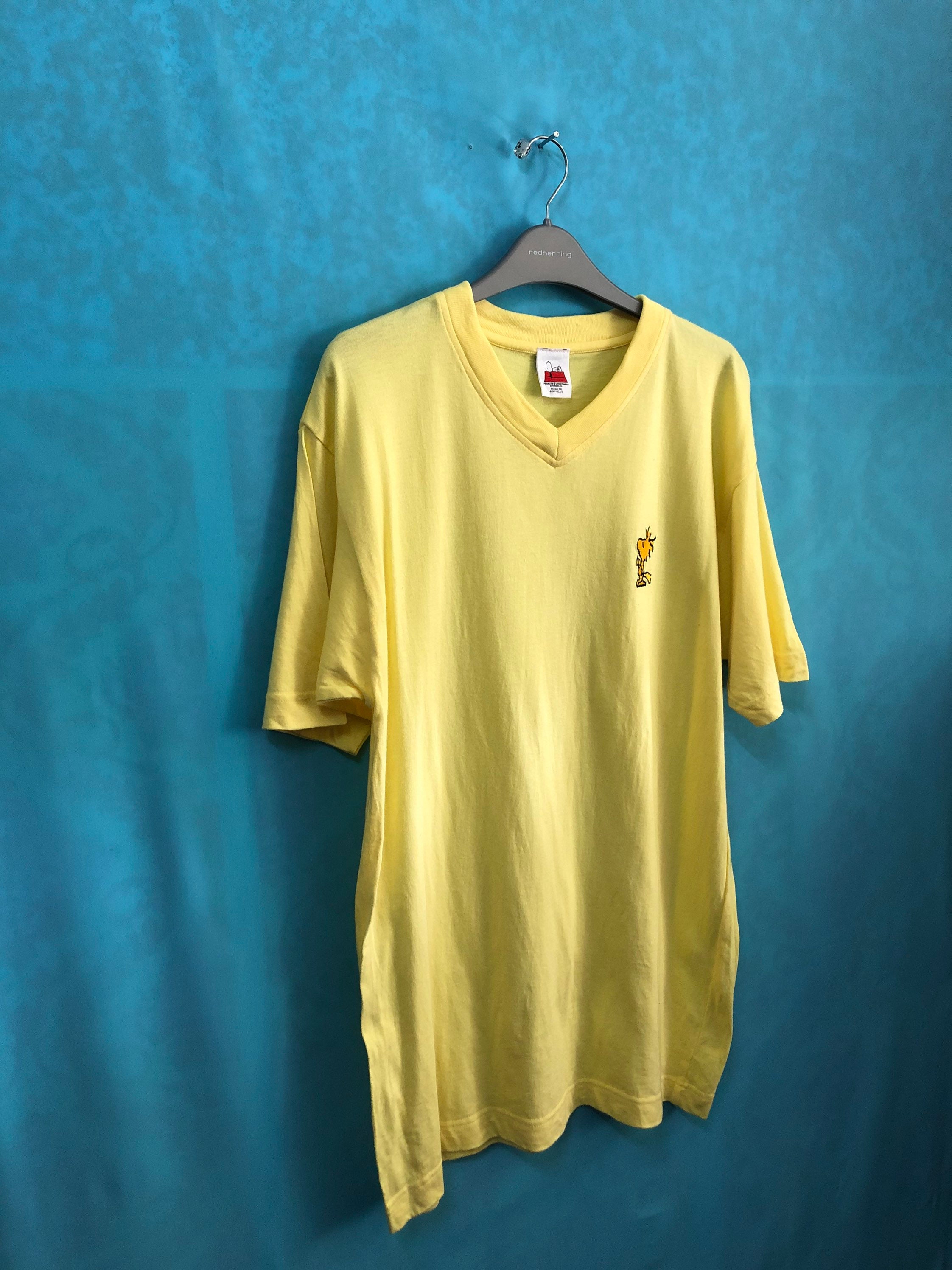 RARE!! VTG Snoopy Peanuts Woodstock Embroidery V Neck Cool