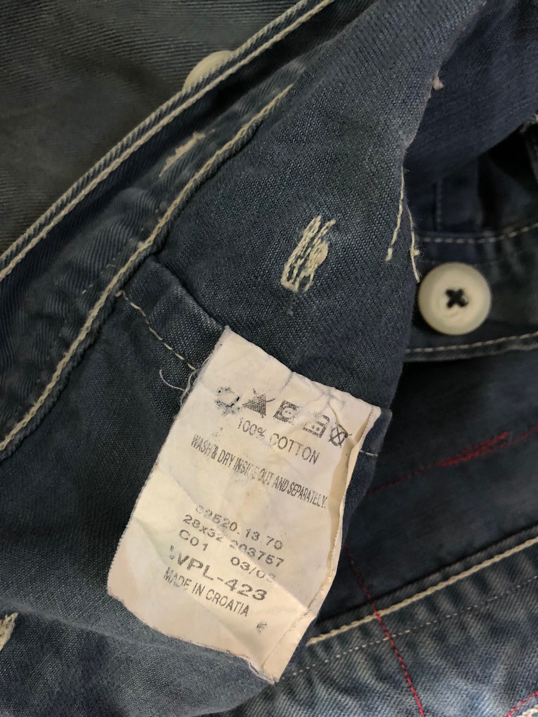 SALE!!VTG Levis Red Agnes Design Bush Pants Button Size 28