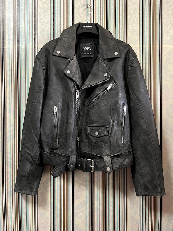 【ZARA】vintage leather biker jacket Vintage 2000s ZARA Fast Fashion Classic Biker Leather Notched