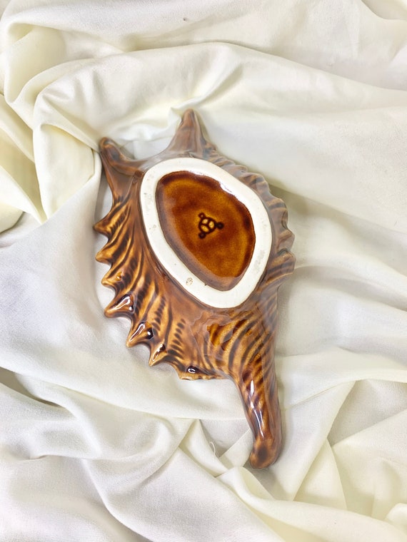 Vintage ceramic shell dish - vintage pottery shel… - image 3