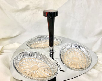 Vintage Gourmate glohill chrome and bakelite serving tray - glass insert serving tray, chrome serving tray, mid century serving tray, 1960s