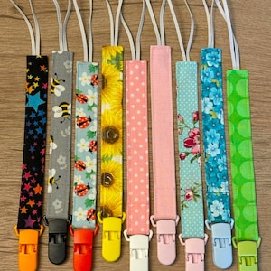 Baby Pacifier Clip, Baby Pacifier Holder, Binky Clip, Binky Holder, Baby Accessory, Boy Pacifier Clip, Girl Pacifier Clip, Gender Neutral