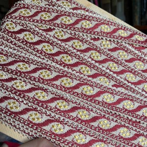 Galon passementerie vintage, ancien, français, vendu au metre ou coupon (max 34 m), pour couture, sieges, rideaux, costumes; rouge et jaune