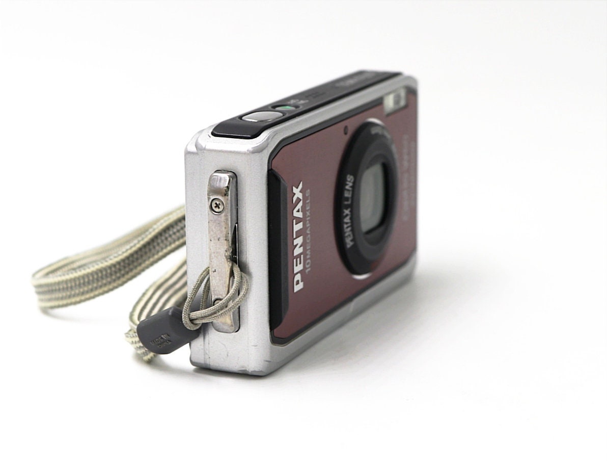 Pentax Optio W60 Reddish Brown - Ultra-compact Vintage