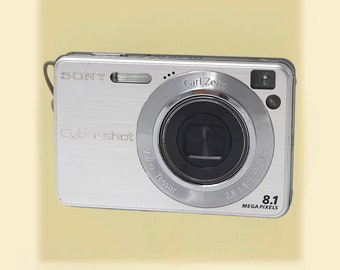 Sony CyberShot DSC-W130 argento - Fotocamera digitale vintage argento. Inquadra e scatta la fotocamera.