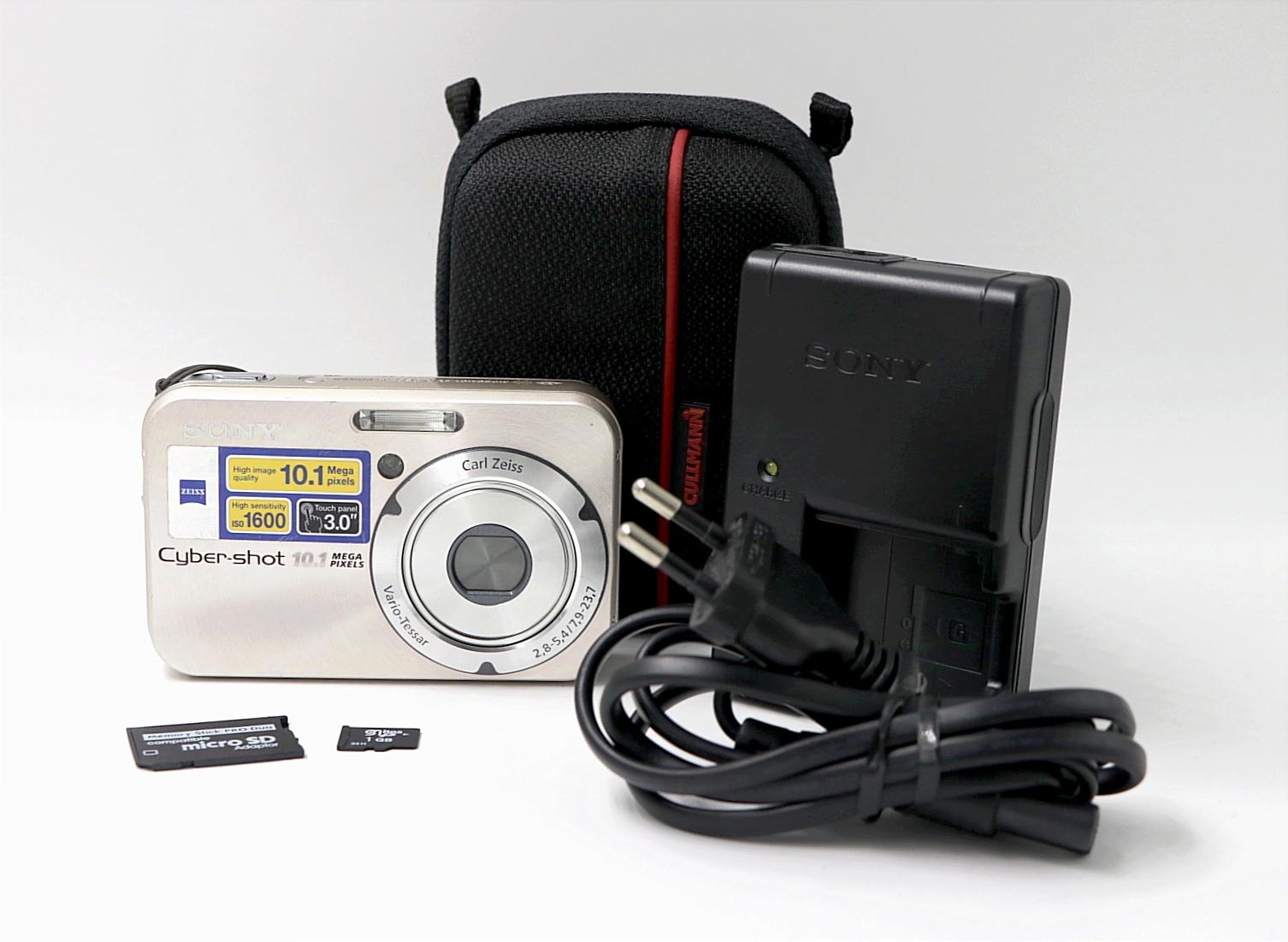 Sony Cyber-shot DSC-N2 Gold Touchscreen - Silver Vintage