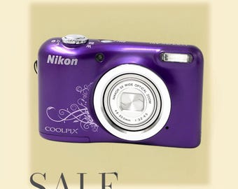 Camera Nikon Coolpix L21 / Vintage 2000s Digital Camera