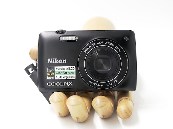 Excellent Condition! Black Nikon Coolpix S4200 With Touchscreen