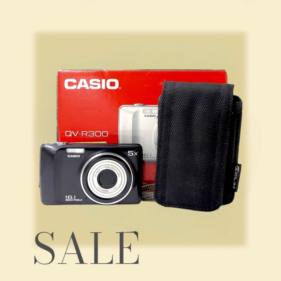 Casio QVR300 Black With Box Vintage Digital Camera. Point and Shoot