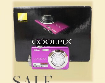 Nikon Coolpix S220 Magenta mit Box – Vintage-Digitalkamera. Point-and-Shoot-Kamera. Geprüft