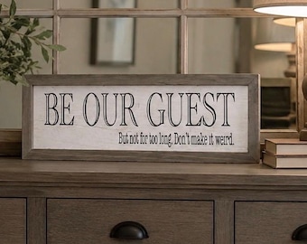 Divertido cartel de madera para la habitación de invitados