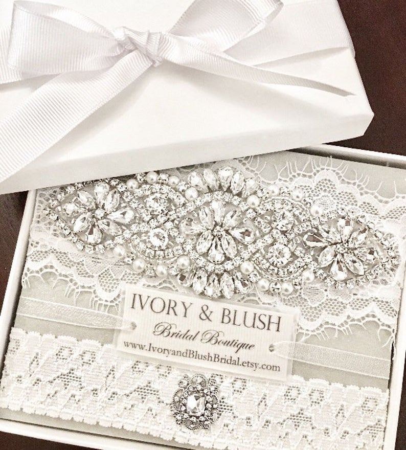 LIGHT IVORY Wedding Garter Wedding Garter Set Bridal Garter Style #L0117