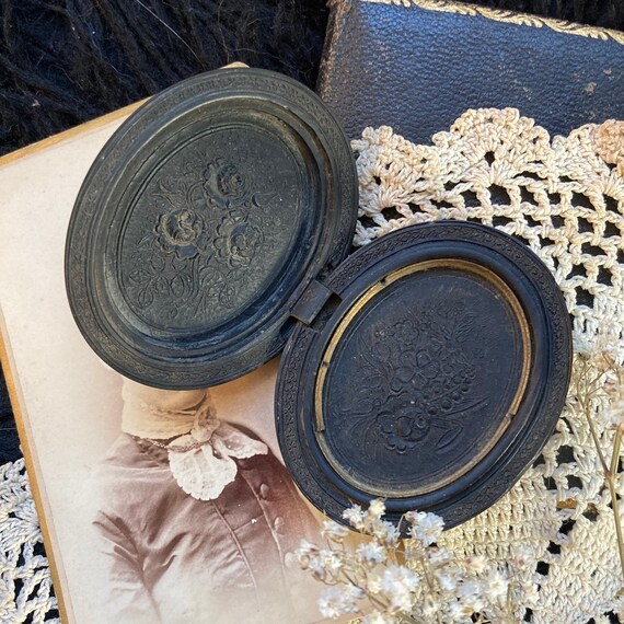 Antique Gutta Percha • Locket Gem