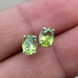 Natural Green Peridot Silver Stud Earring, 925 Sterling Silver, Silver Peridot Stud, Birthstone Jewelry Dainty Silver Stud, Green Stone Stud