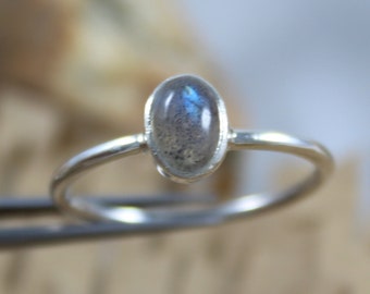 Natural Grey Labradorite, 925 Sterling Silver, Simple Dainty Ring, Gift For Her, Handmade Jewelry, Blue Flashy Ring, Promise Ring, Gift Her