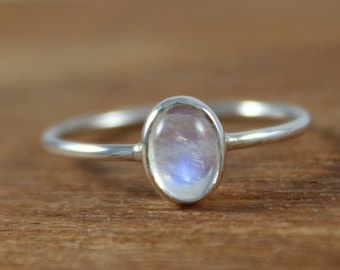 Natural Rainbow Moonstone, 925 Sterling Silver, Dainty Gemstone Ring, Blue Fire Moonstone, Gift For Her, Promise Ring, June Birthstone Ring