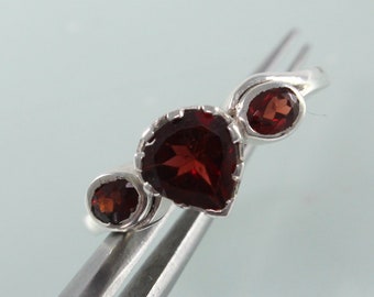 925 Sterling Silver - Natural Garnet Ring - 7 MM Heart Garnet - 3 X 4 MM Oval Garnet - Gemstone Ring -  Promise Ring - statement Birthstone