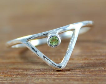 Natural Peridot, 925 Sterling Silver, Tiny Peridot Ring, Trillion Peridot Ring. August Birthstone Ring, Silver Jewelry, 2 MM Round Cut