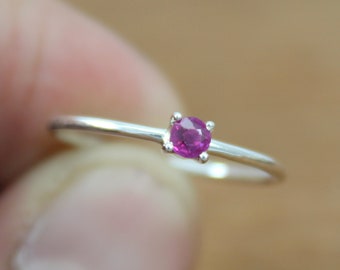 Bague en argent sterling avec rubis naturel : bague à empiler avec pierres de naissance de juillet