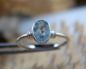 Natural Blue Topaz Ring - 925 Sterling Silver Topaz Ring -  Silver Gemstone - Blue Topaz Ring - Birthstone Ring - Promise Statement Ring