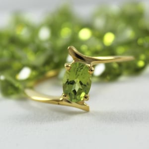 Natural Peridot Gold Ring - 14K - 18K Gold - 5 X 7 Oval Cut Peridot -  Handmade Gold Ring - Birthstone Jewelry - All Sizes 3- 13