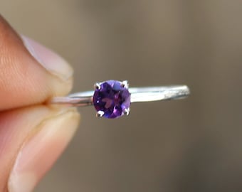 925 Sterling Silver - Natural Purple Amethyst - Prong Round