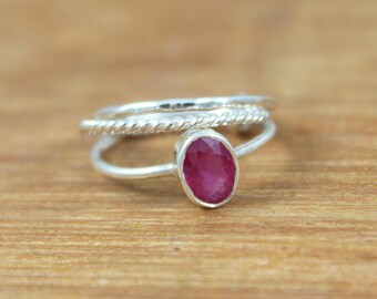 Ręcznie robiony zestaw pierścionków z rubinem ze srebra próby 925, kamień urodzinowy lipca