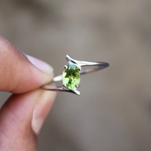 925 Solid Sterling Silver Natural Green Peridot Ring Jewelry Handmade Promise Ring Birthstone Ring Size US 3 to 13 Twisted Ring image 2