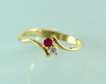 Diamond Gold Ring - Natural Diamond Ruby Ring - 2.5 MM Round Cut - Wedding Ring - Engagement Ring - Thin Gold Ring - April Birthstone Ring