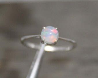 Natural Ethiopian Welo Fire Opal - 925 Solid Sterling Silver - 6 MM Round Cabochon - Opal Silver - October Birthstone Ring - Promise Ring