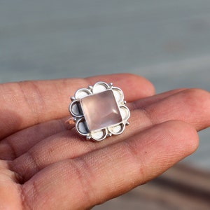 Natürlicher Rosenquarz Quadrat Ring, 925 Sterling Silber, Quadrat Cabochon Boho Ring, Hippie Ring, Edelstein Schmuck, Geschenk für sie, Versprechen Ring