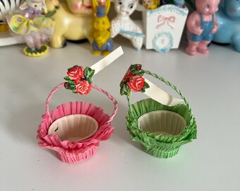 Vintage Kitsch Set Of 2 Original Crafted Easter Mini Baskets pink and green -  Vintage Easter